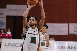 16. Kolo Niké SBL: BC Prievidza - Inter Bratislava 84:86* (foto: Ladislav Szibilla)	