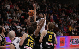 16. Kolo Niké SBL: BC Prievidza - Inter Bratislava 84:86* (foto: Ladislav Szibilla)	