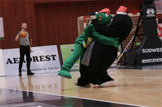 16. Kolo Niké SBL: BC Prievidza - Inter Bratislava 84:86* (foto: Ladislav Szibilla)	