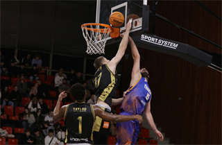 19. Kolo Niké SBL: BC Prievidza - BKM Lučenec 90:76 (foto: Ladislav Szibilla)	