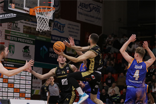 19. Kolo Niké SBL: BC Prievidza - BKM Lučenec 90:76 (foto: Ladislav Szibilla)	