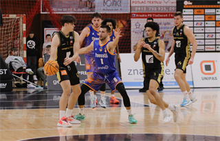 19. Kolo Niké SBL: BC Prievidza - BKM Lučenec 90:76 (foto: Ladislav Szibilla)	