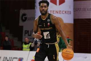 19. Kolo Niké SBL: BC Prievidza - BKM Lučenec 90:76 (foto: Ladislav Szibilla)	