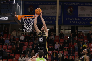 18. Kolo Niké SBL: BC Prievidza - Slávia SPU Nitra 90:77 (foto: Ladislav Szibilla)	