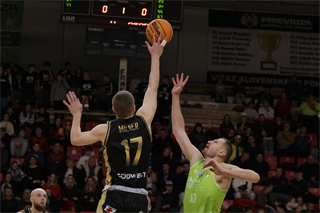 18. Kolo Niké SBL: BC Prievidza - Slávia SPU Nitra 90:77 (foto: Ladislav Szibilla)	