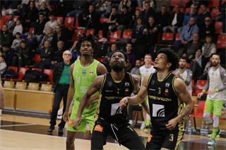18. Kolo Niké SBL: BC Prievidza - Slávia SPU Nitra 90:77 (foto: Ladislav Szibilla)	