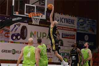 18. Kolo Niké SBL: BC Prievidza - Slávia SPU Nitra 90:77 (foto: Ladislav Szibilla)	