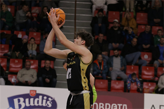 18. Kolo Niké SBL: BC Prievidza - Slávia SPU Nitra 90:77 (foto: Ladislav Szibilla)	