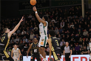 23. Kolo Niké SBL: BC Prievidza - MBK Handlová 80:73 (foto: Ladislav Szibilla)	