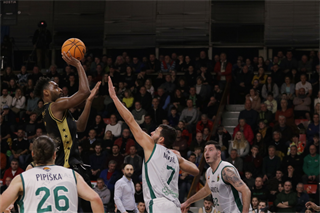 23. Kolo Niké SBL: BC Prievidza - MBK Handlová 80:73 (foto: Ladislav Szibilla)	