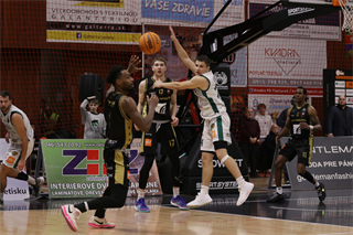23. Kolo Niké SBL: BC Prievidza - MBK Handlová 80:73 (foto: Ladislav Szibilla)	