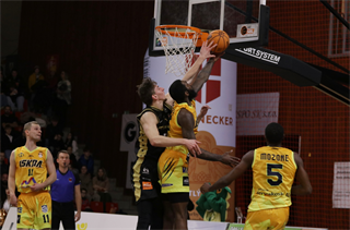 26. Kolo Niké SBL: BC Prievidza - BK Iskra Svit 70:50 (foto: Ladislav Szibilla)	