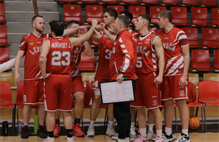 1. liga: BC Prievidza B - BK Slovenský Orol Levoča 102:62 (foto: Ladislav Szibilla)	