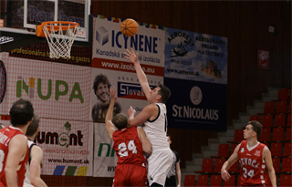 1. liga: BC Prievidza B - BK Slovenský Orol Levoča 102:62 (foto: Ladislav Szibilla)	