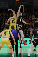 34. Kolo Niké SBL: BC Prievidza - BK Inter Bratislava 96:67 (foto: Ladislav Szibilla)	