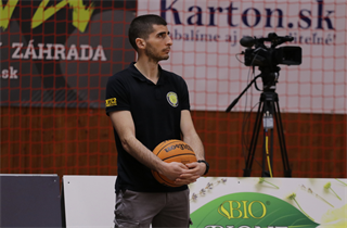 1. zápas štvrťfinále Niké SBL: BC Prievidza - Inter Bratislava 88:84 (foto: Ladislav Szibilla)	