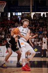 1. štvrťfinále Niké SBL: BC Prievidza - Inter Bratislava 88:84 (foto: Vladimír Králik)	