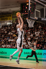 1. štvrťfinále Niké SBL: BC Prievidza - Inter Bratislava 88:84 (foto: Vladimír Králik)	