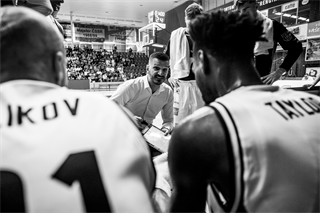 1. štvrťfinále Niké SBL: BC Prievidza - Inter Bratislava 88:84 (foto: Vladimír Králik)	