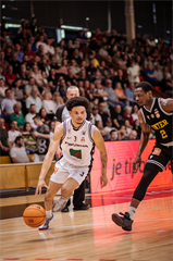 1. štvrťfinále Niké SBL: BC Prievidza - Inter Bratislava 88:84 (foto: Vladimír Králik)	