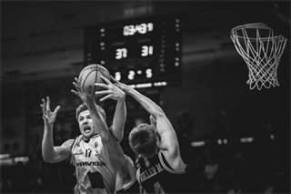 1. štvrťfinále Niké SBL: BC Prievidza - Inter Bratislava 88:84 (foto: Vladimír Králik)	