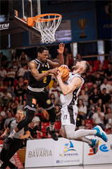 1. štvrťfinále Niké SBL: BC Prievidza - Inter Bratislava 88:84 (foto: Vladimír Králik)	