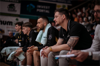 1. štvrťfinále Niké SBL: BC Prievidza - Inter Bratislava 88:84 (foto: Vladimír Králik)	