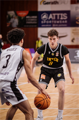 1. štvrťfinále Niké SBL: BC Prievidza - Inter Bratislava 88:84 (foto: Vladimír Králik)	