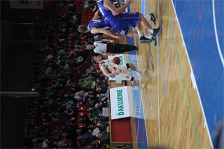 9. kolo Eurovia SBL: BC Prievidza - VŠEMvs Karlovka Bratislava 70:59 (2. fotogaléria)