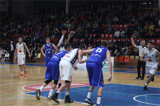 9. kolo Eurovia SBL: BC Prievidza - VŠEMvs Karlovka Bratislava 70:59 (2. fotogaléria)