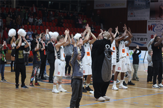 9. kolo Eurovia SBL: BC Prievidza - VŠEMvs Karlovka Bratislava 70:59 (2. fotogaléria)