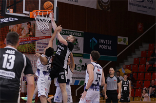 Príprava: BC Prievidza - Basket Brno 77:69 (Foto Ladislav Szibilla)