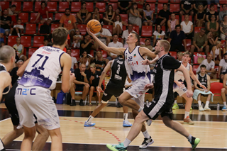 Príprava: BC Prievidza - Basket Brno 77:69 (Foto Ladislav Szibilla)