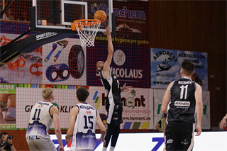 Príprava: BC Prievidza - Basket Brno 77:69 (Foto Ladislav Szibilla)