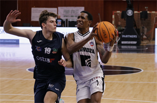 Príprava: BC Prievidza : NH Ostrava 92:76 (Foto Ladislav Szibilla)	