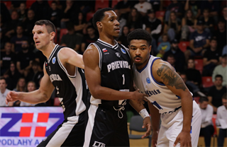 Európsky pohár FIBA: BC Prievidza - Alba Fehervar 102:85 (Foto Ladislav Szibilla)	