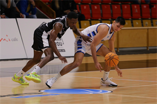 Európsky pohár FIBA: BC Prievidza - Alba Fehervar 102:85 (Foto Ladislav Szibilla)	