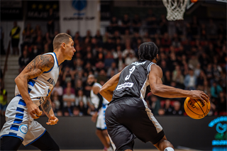 Európsky pohár FIBA: BC Prievidza - Alba Fehervar 102:85 (Foto: Vladimír Králik)	