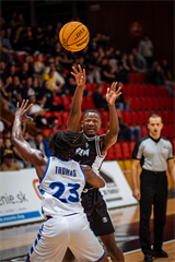 Európsky pohár FIBA: BC Prievidza - Alba Fehervar 102:85 (Foto: Vladimír Králik)	
