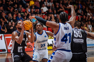 Európsky pohár FIBA: BC Prievidza - Alba Fehervar 102:85 (Foto: Vladimír Králik)	