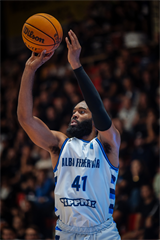Európsky pohár FIBA: BC Prievidza - Alba Fehervar 102:85 (Foto: Vladimír Králik)	
