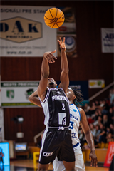 Európsky pohár FIBA: BC Prievidza - Alba Fehervar 102:85 (Foto: Vladimír Králik)	
