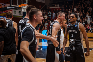 Európsky pohár FIBA: BC Prievidza - Alba Fehervar 102:85 (Foto: Vladimír Králik)	