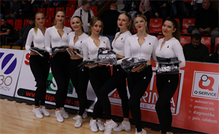 4. kolo TIPOS SBL: BC Prievidza - MBK Handlová 94:66 (Ladislav Szibilla)