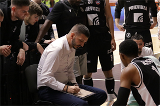 4. kolo TIPOS SBL: BC Prievidza - MBK Handlová 94:66 (Ladislav Szibilla)