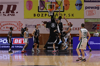 4. kolo TIPOS SBL: BC Prievidza - MBK Handlová 94:66 (Ladislav Szibilla)
