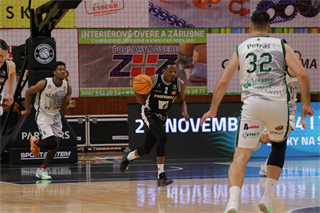 4. kolo TIPOS SBL: BC Prievidza - MBK Handlová 94:66 (Ladislav Szibilla)