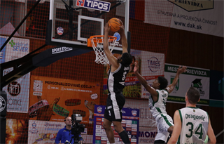 4. kolo TIPOS SBL: BC Prievidza - MBK Handlová 94:66 (Ladislav Szibilla)