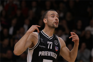4. kolo TIPOS SBL: BC Prievidza - MBK Handlová 94:66 (Ladislav Szibilla)