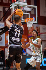 4. kolo TIPOS SBL: BC Prievidza - MBK Handlová 94:66 (Vladimír Králik)	
